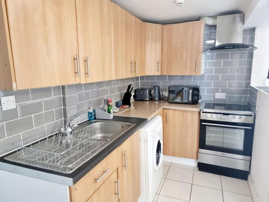 Evo B - 1 Bedroom Flat 2 Min Walk To Station & Town Centre Gravesend Luaran gambar